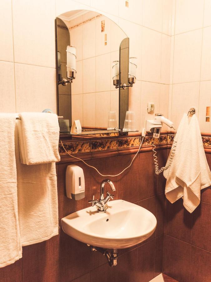 Hotel Osjann Biala Podlaska Ngoại thất bức ảnh
