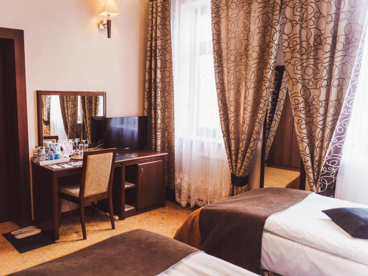 Hotel Osjann Biala Podlaska Ngoại thất bức ảnh