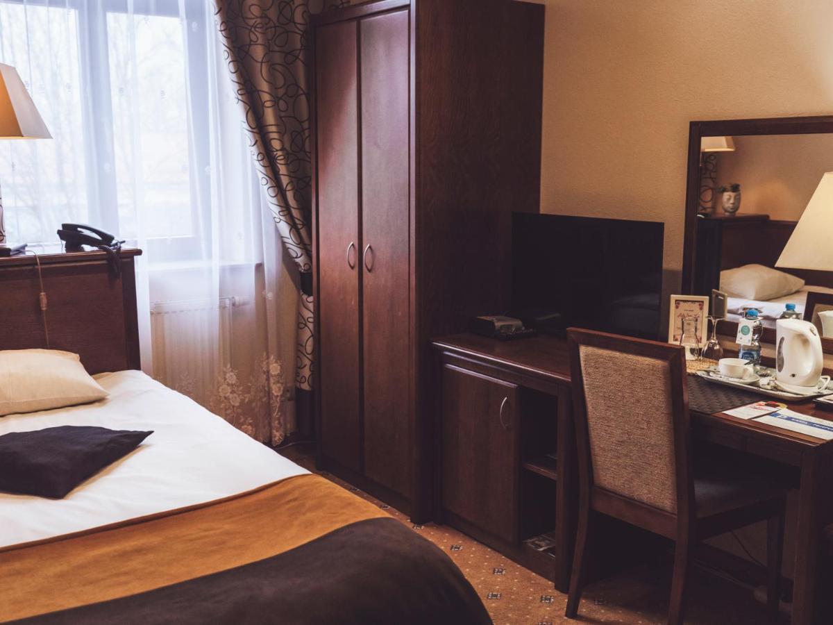 Hotel Osjann Biala Podlaska Ngoại thất bức ảnh