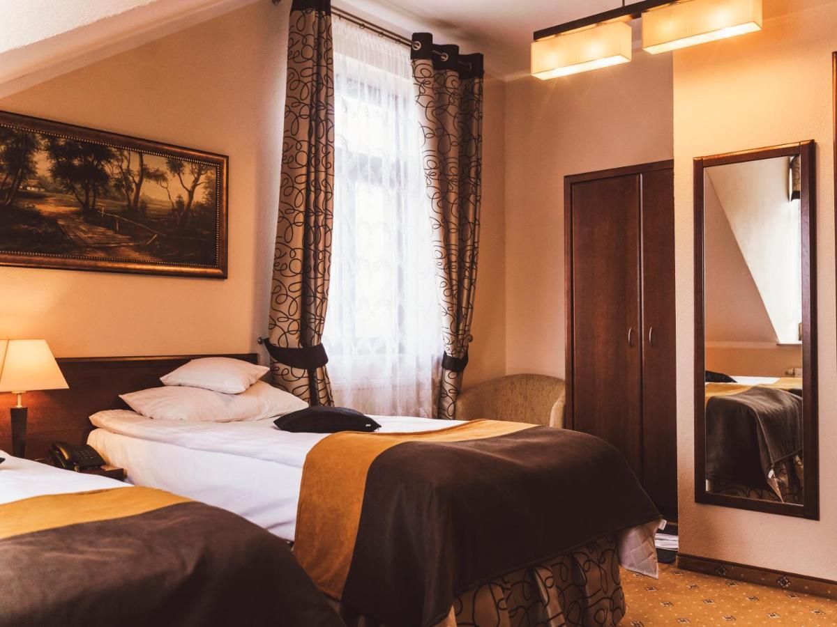 Hotel Osjann Biala Podlaska Ngoại thất bức ảnh